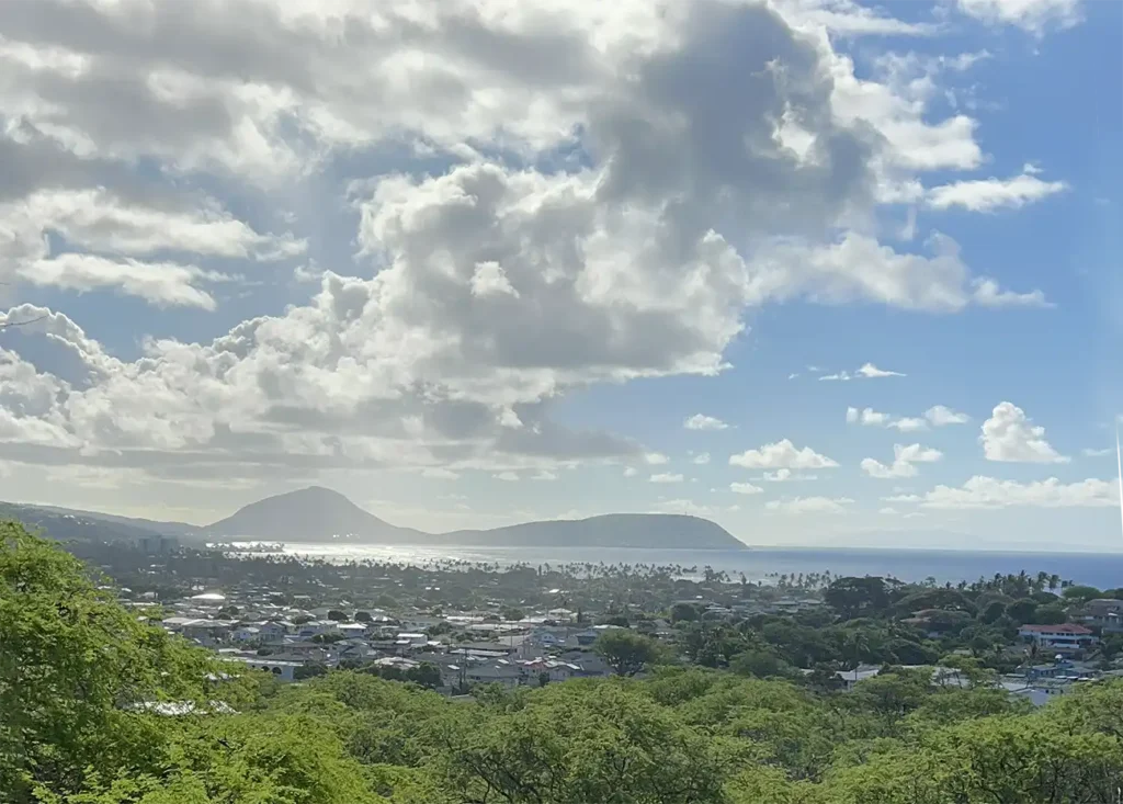 カハラルックアウト　Kahala Lookout