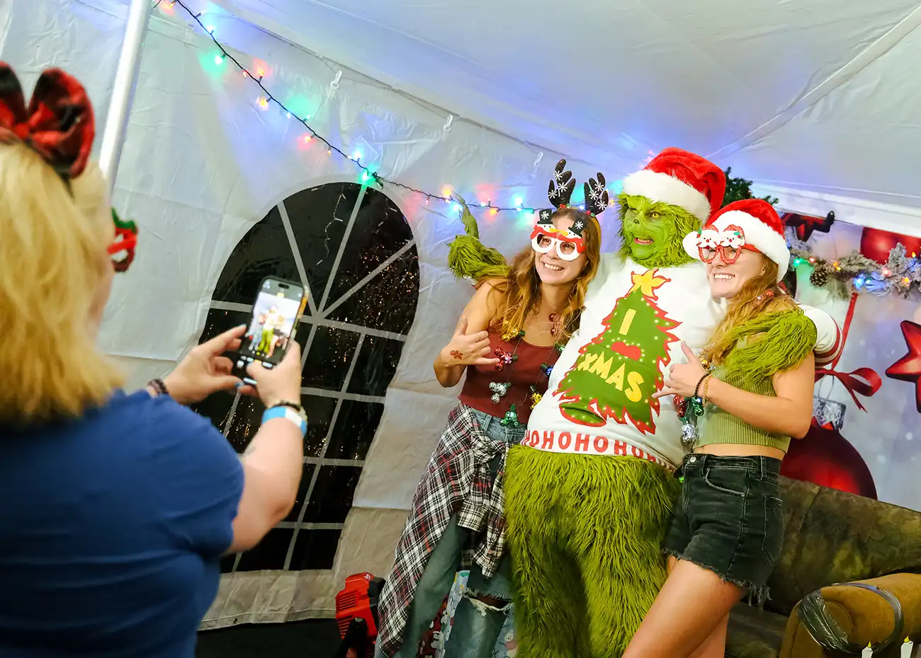 ワイキキトロリー・ホリデーライツツアー、Waikiki Trolley Holiday Lights Tour, Waikiki Trolley Winter Wonderland