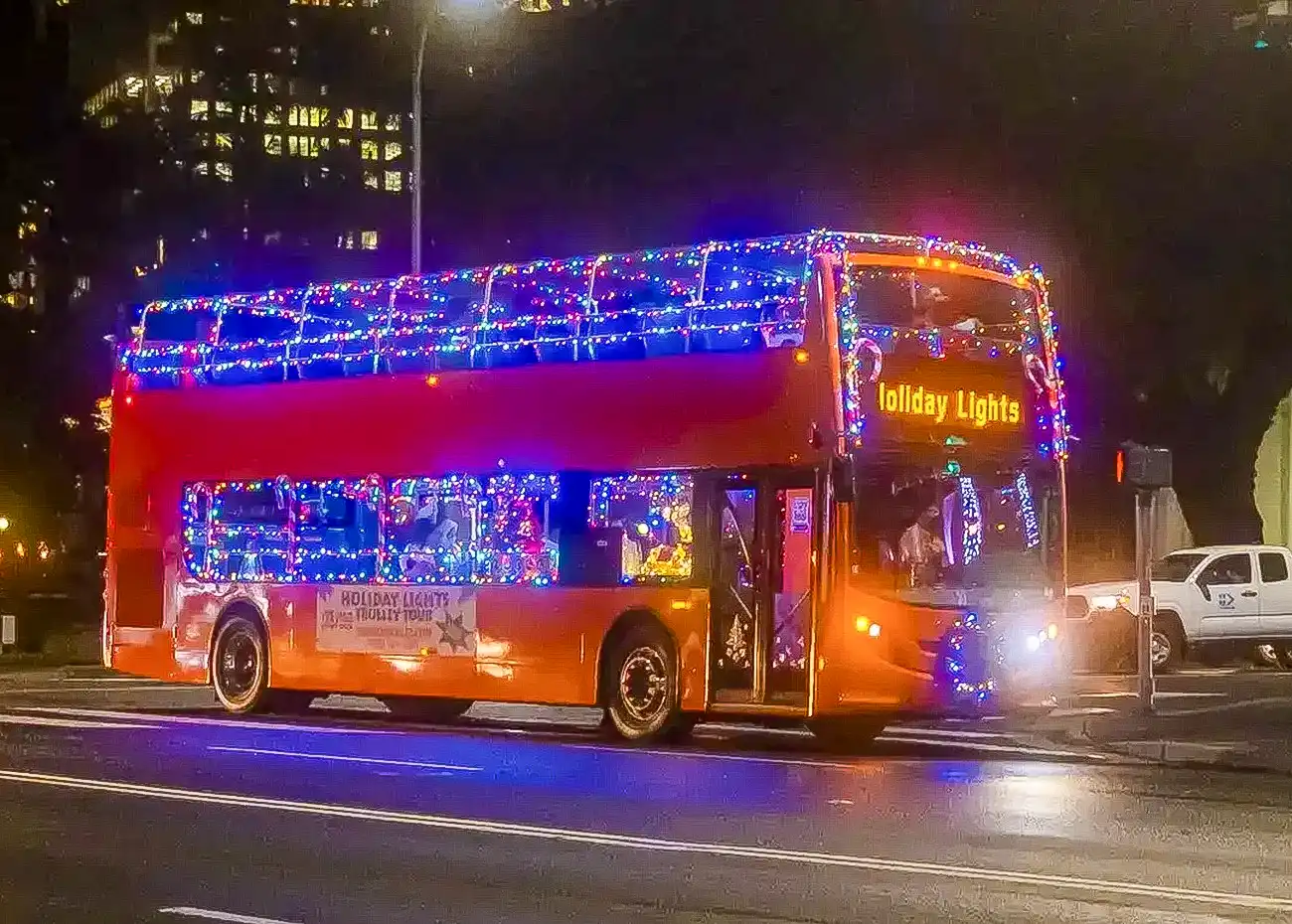 ワイキキトロリー・ホリデーライツツアー、Waikiki Trolley Holiday Lights Tour, Waikiki Trolley Winter Wonderland